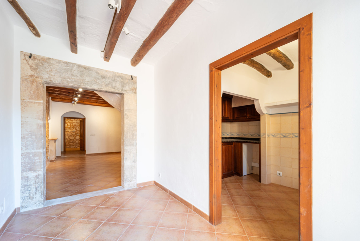Casa de pueblo con terraza y jardín en Santanyí