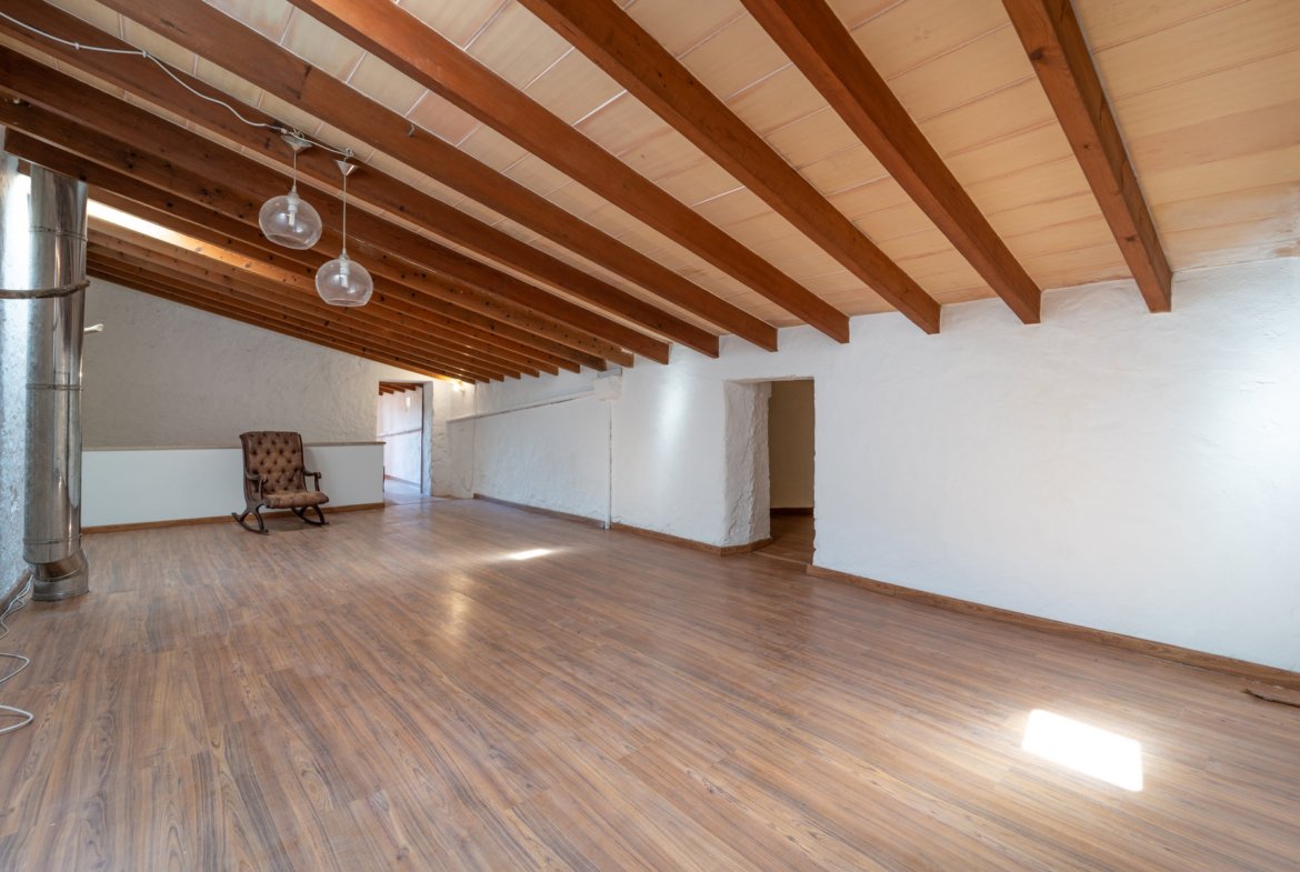 Casa de pueblo con terraza y jardín en Santanyí