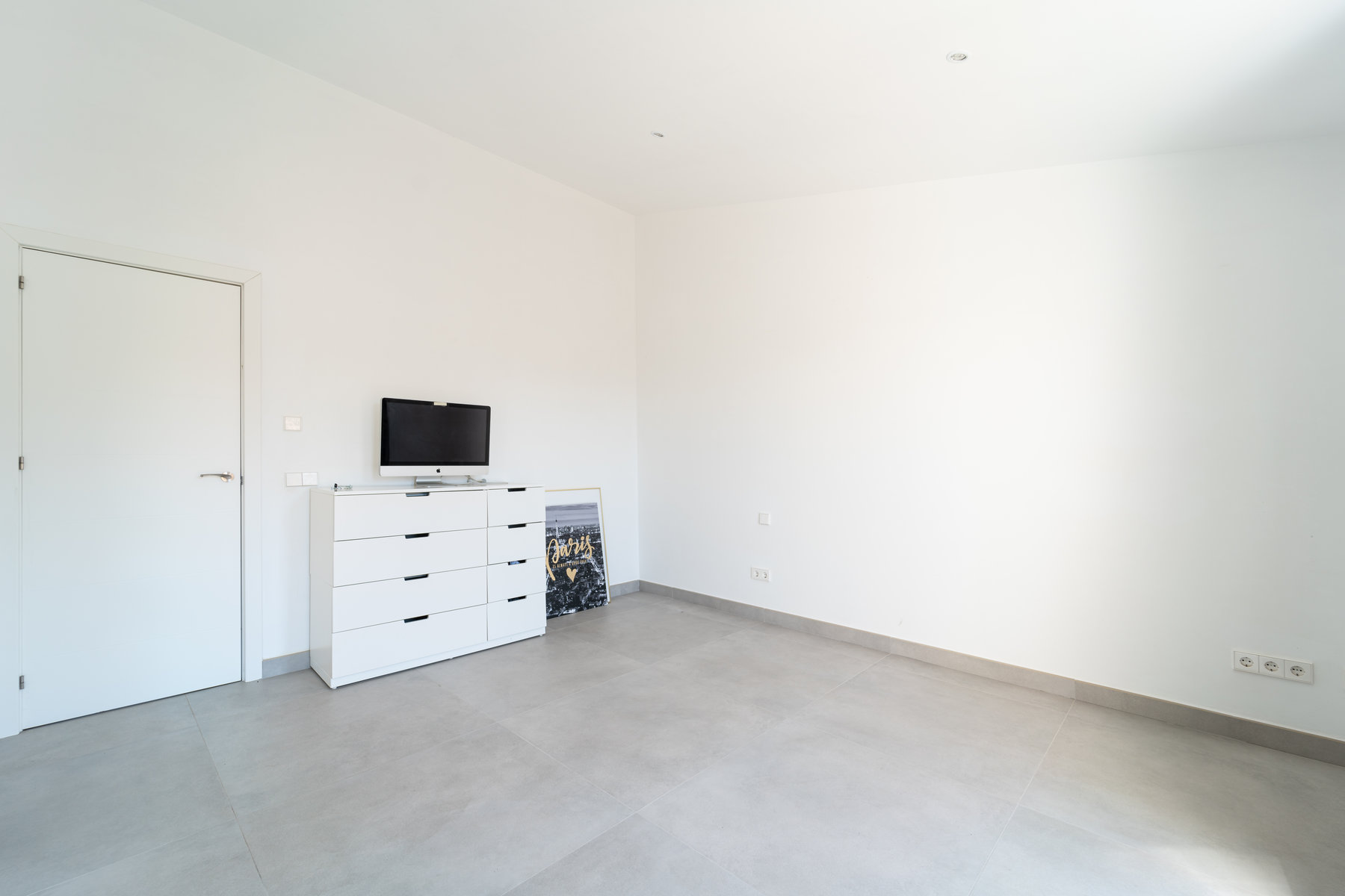 1409-Bright-and-modern-apartnment-to-rent-in-Campos-with-terrace.-14.jpg Modernes Penthouse mit Terrasse zur Miete in Campos