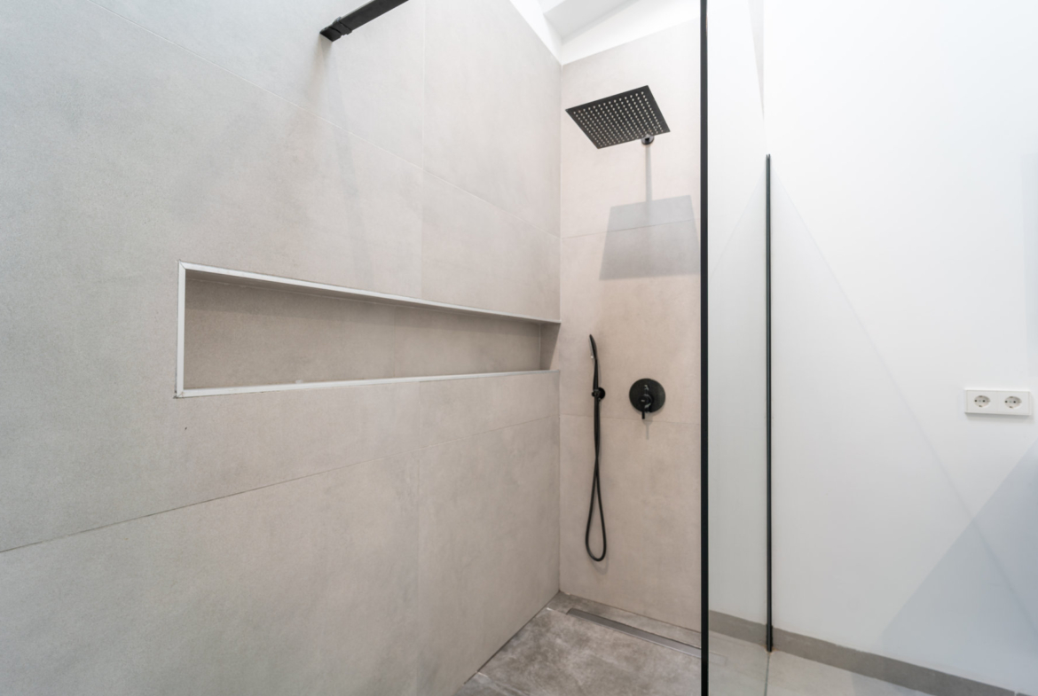 Modernes Penthouse mit Terrasse zur Miete in Campos