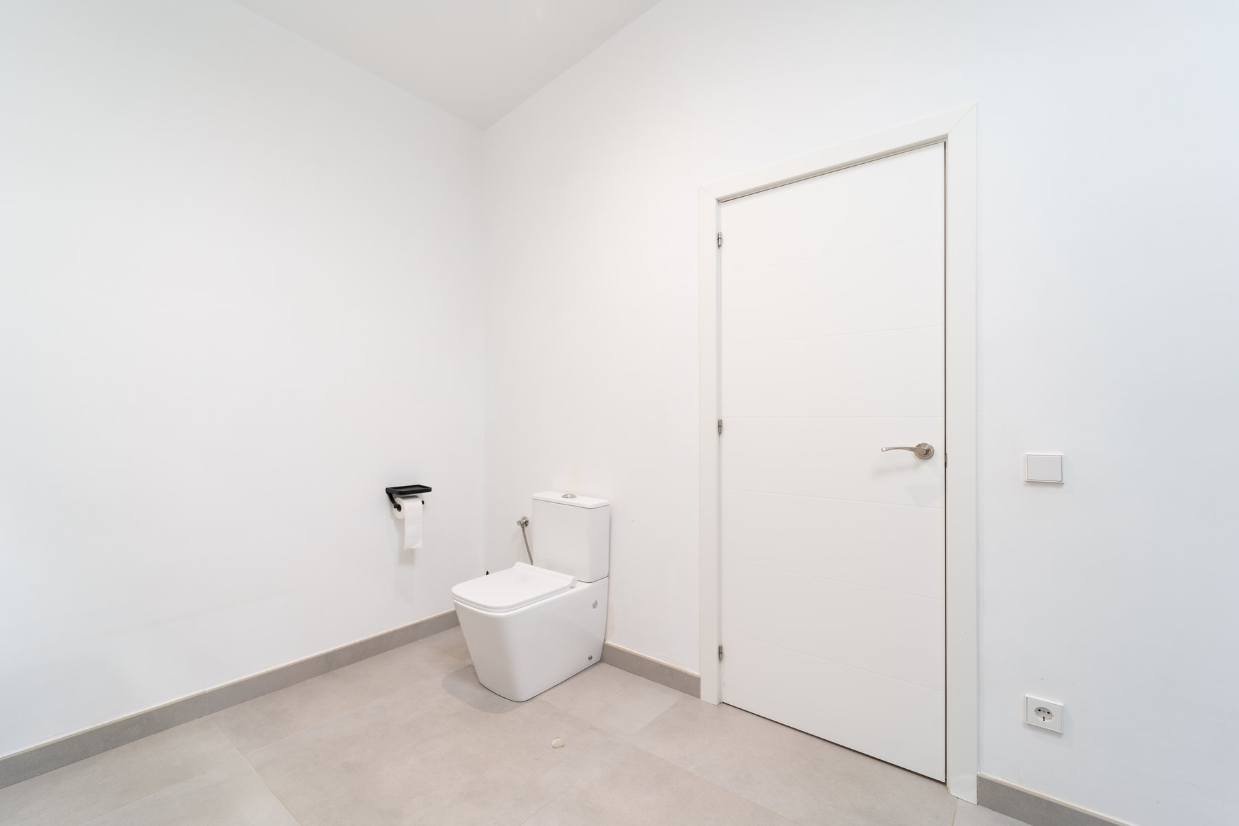1409-Bright-and-modern-apartnment-to-rent-in-Campos-with-terrace.-17.jpg Modernes Penthouse mit Terrasse zur Miete in Campos