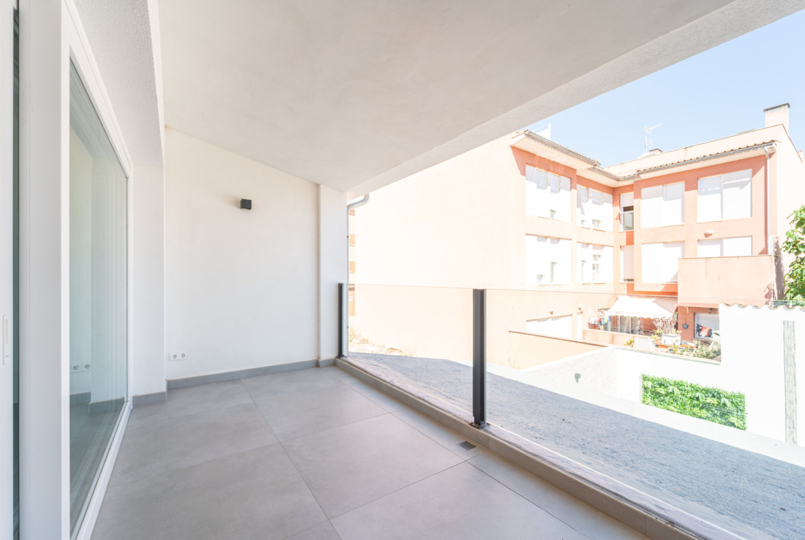 Modernes Penthouse mit Terrasse zur Miete in Campos