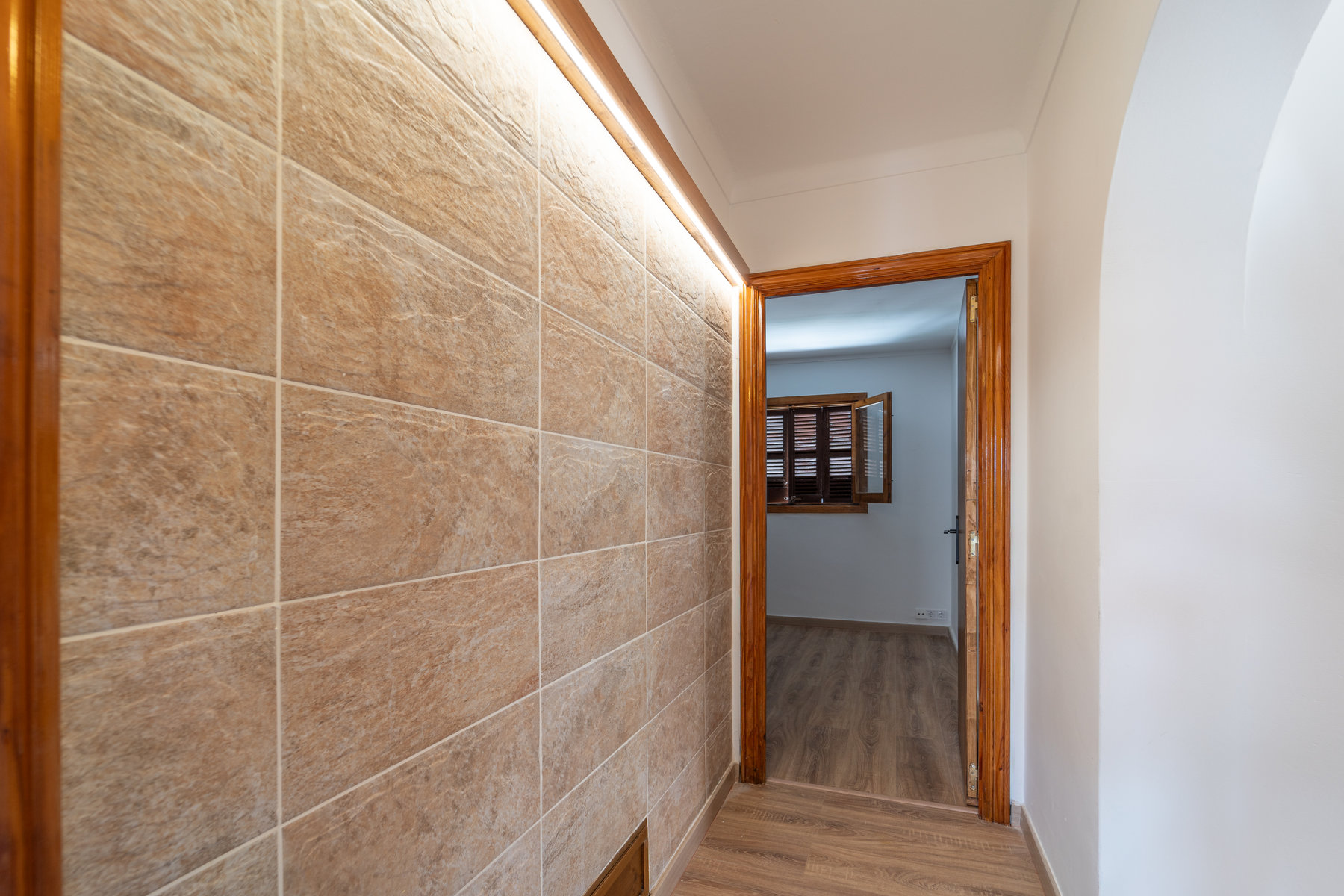 Planta baja con amplia terraza y jardín en alquiler, Cala Santanyí