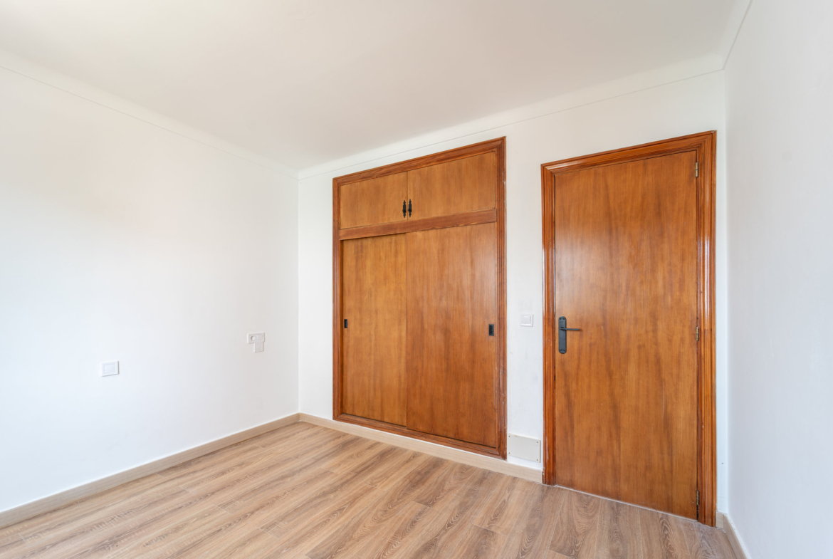 Planta baja con amplia terraza y jardín en alquiler, Cala Santanyí