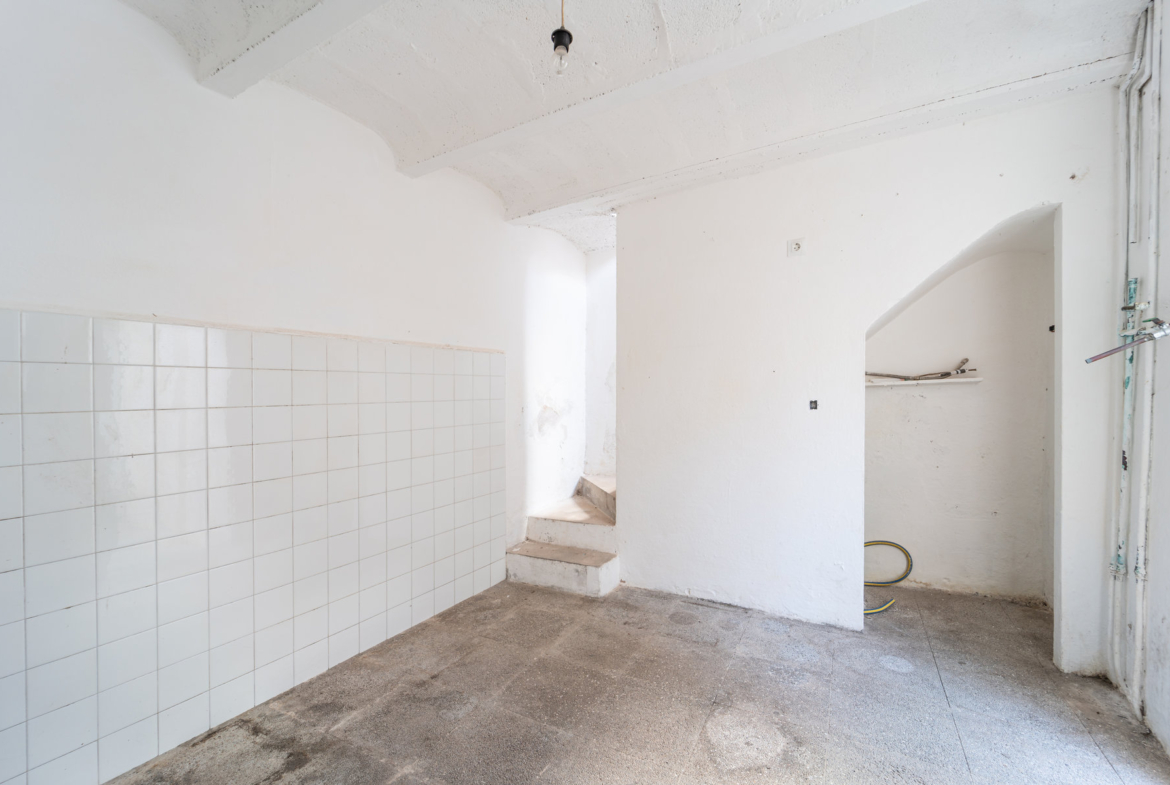 Stadthaus in Porreres – 4 Schlafzimmer, Garage & Terrasse