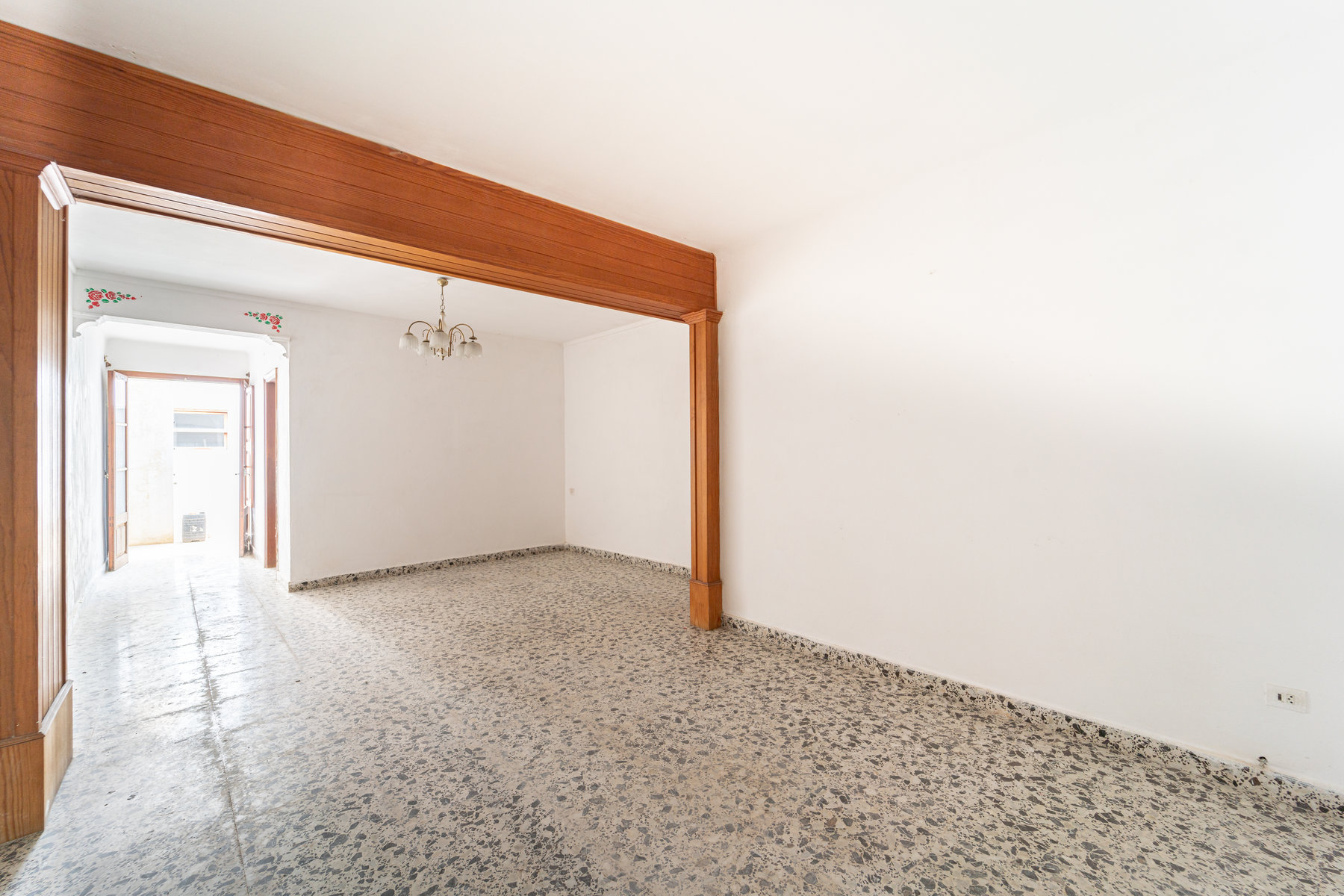Stadthaus in Porreres – 4 Schlafzimmer, Garage & Terrasse
