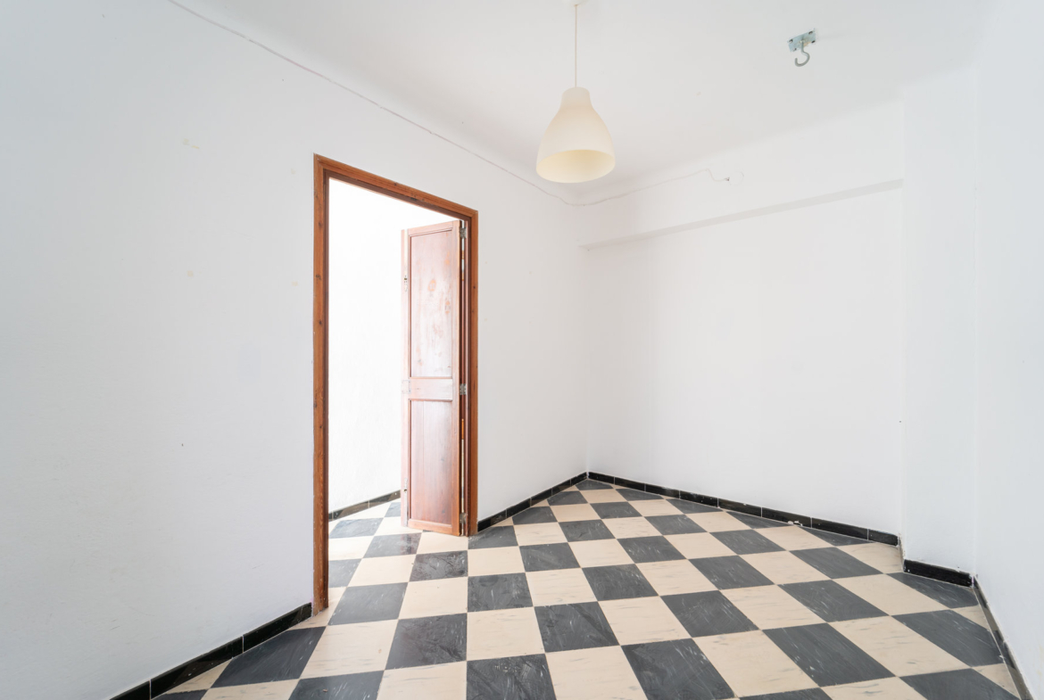 Stadthaus in Porreres – 4 Schlafzimmer, Garage & Terrasse