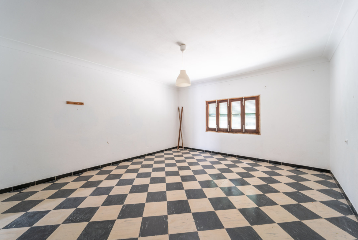 Stadthaus in Porreres – 4 Schlafzimmer, Garage & Terrasse