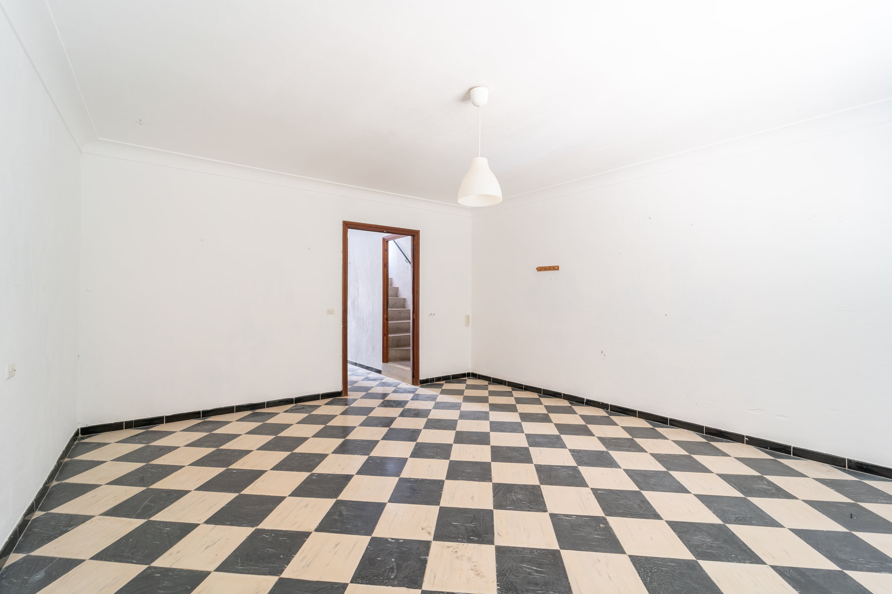 Stadthaus in Porreres – 4 Schlafzimmer, Garage & Terrasse