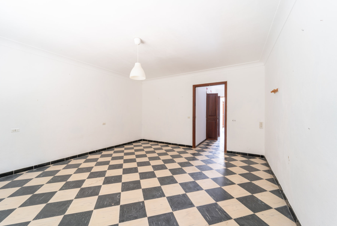 Stadthaus in Porreres – 4 Schlafzimmer, Garage & Terrasse