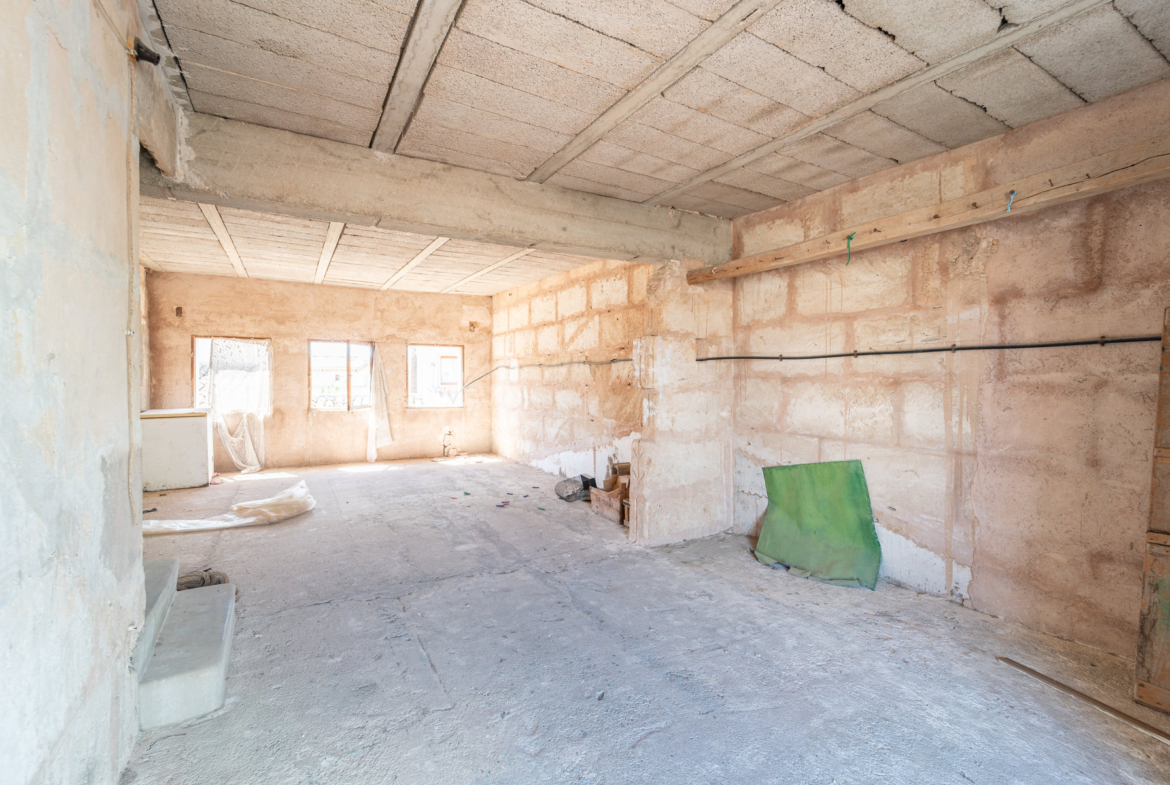 Stadthaus in Porreres – 4 Schlafzimmer, Garage & Terrasse