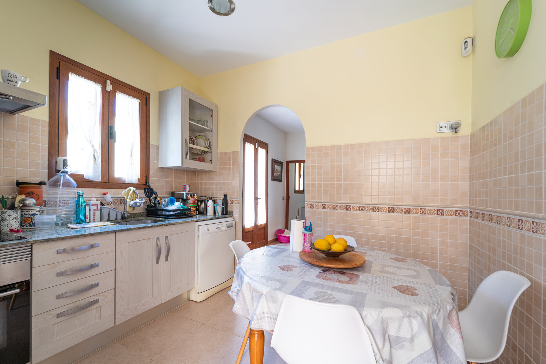 1417-Comfortable-house-with-terraces-and-sea-views-for-sale-in-Palma-de-Mallorca.-1-1.jpg Casa con terrazas y vistas al mar en Génova, Palma de Mallorca