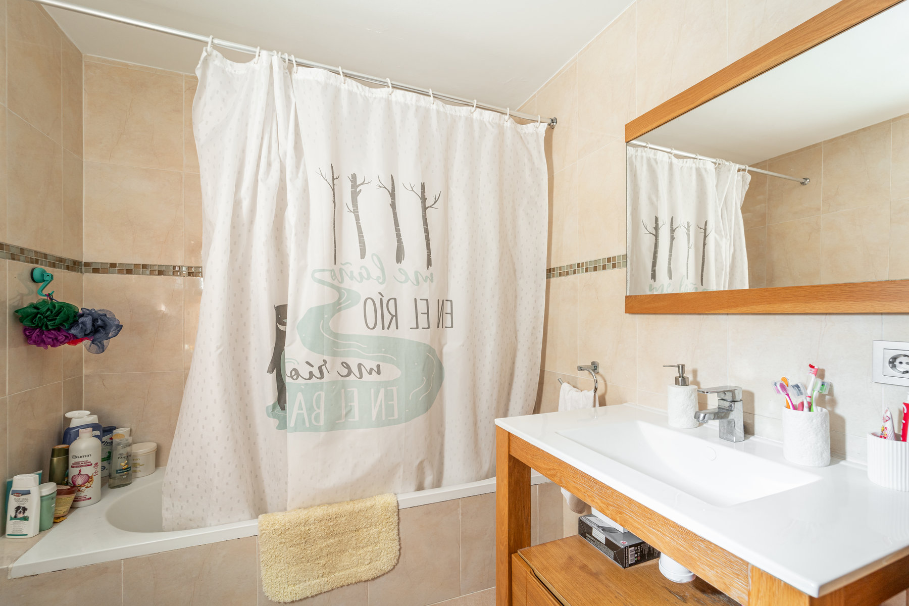 1417-Comfortable-house-with-terraces-and-sea-views-for-sale-in-Palma-de-Mallorca.-19.jpg Haus mit Meerblick und Terrassen in Génova, Palma de Mallorca