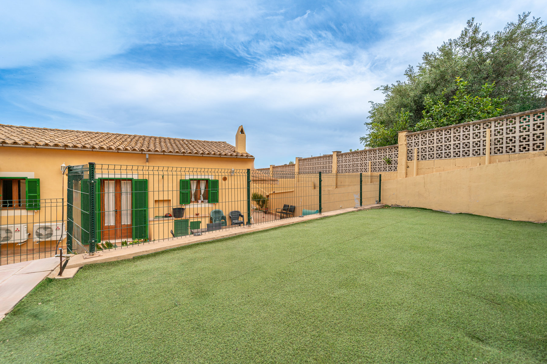 1417-Comfortable-house-with-terraces-and-sea-views-for-sale-in-Palma-de-Mallorca.-30.jpg Haus mit Meerblick und Terrassen in Génova, Palma de Mallorca