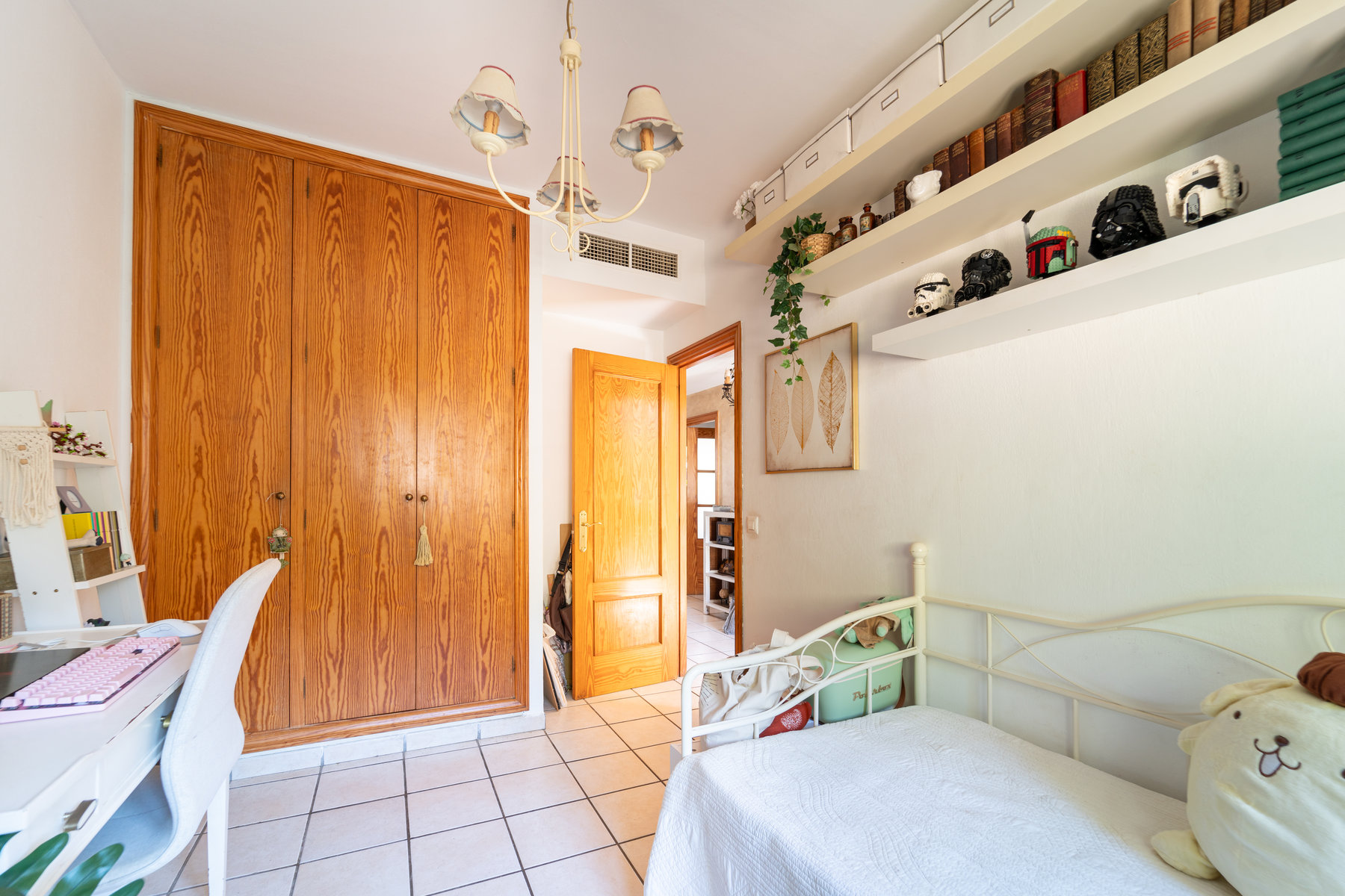 1420-Two-story-house-with-garden-and-shared-swimming-pool-area-in-Genova-Palma-de-Mallorca.-13.jpg Chalet con jardín privado y piscina en camino de Génova, Palma