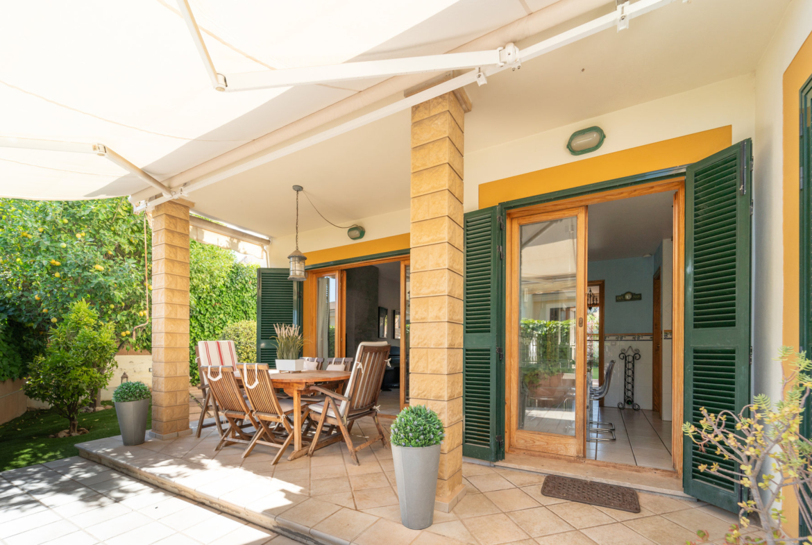 Chalet con jardín privado y piscina en camino de Génova, Palma