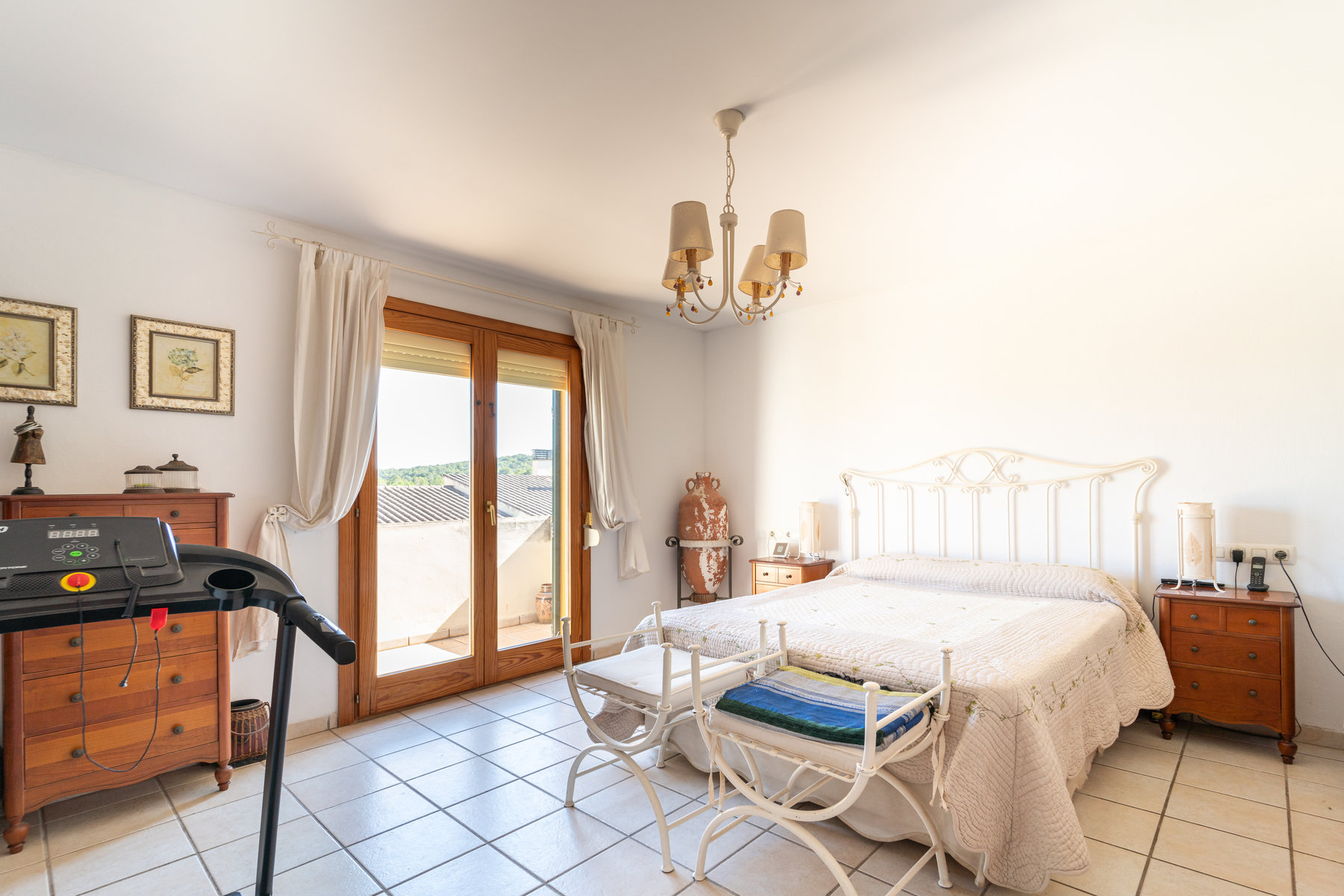 1420-Two-story-house-with-garden-and-shared-swimming-pool-area-in-Genova-Palma-de-Mallorca.-28.jpg Chalet con jardín privado y piscina en camino de Génova, Palma