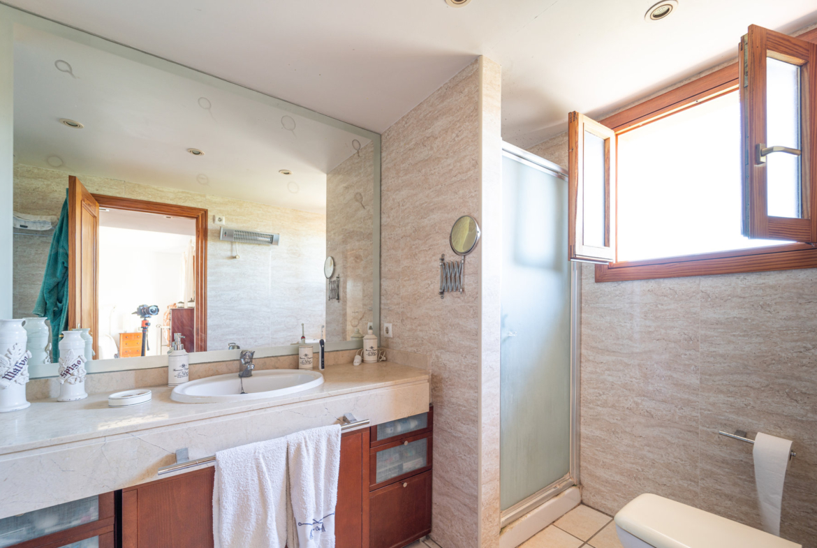Chalet con jardín privado y piscina en camino de Génova, Palma
