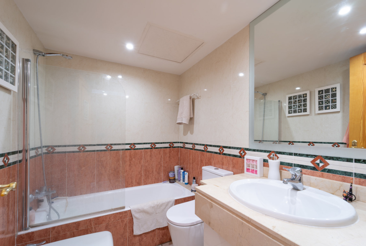 Chalet con jardín privado y piscina en camino de Génova, Palma