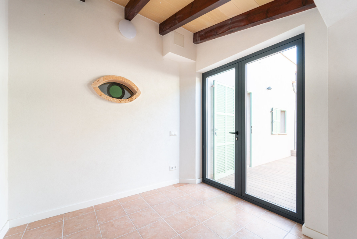 Fully Renovated Village House With Patio to Rent in Ses Salines