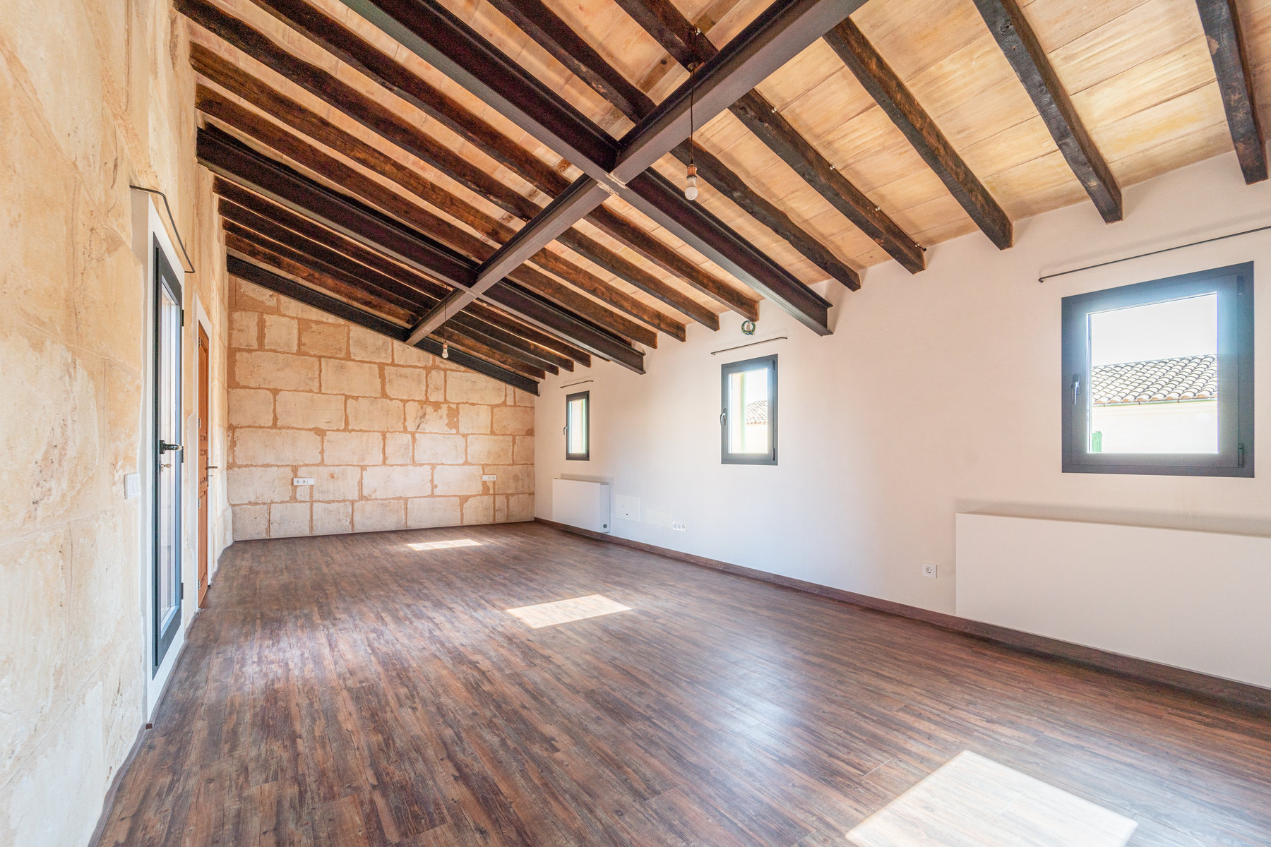 1427-Beautiful-new-house-to-rent-in-Ses-Salines.19.jpg Fully Renovated Village House With Patio to Rent in Ses Salines