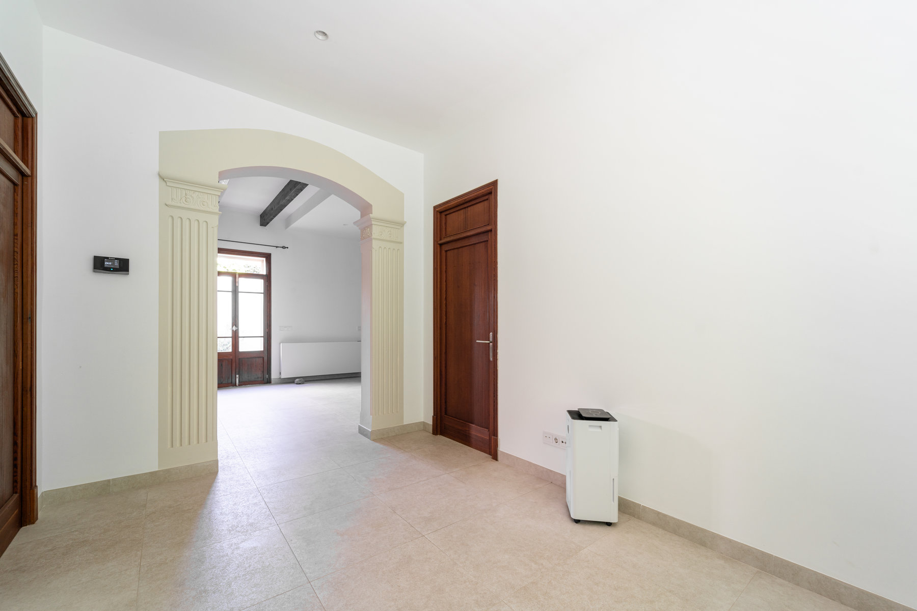 1427-Beautiful-new-house-to-rent-in-Ses-Salines.2.jpg Fully Renovated Village House With Patio to Rent in Ses Salines