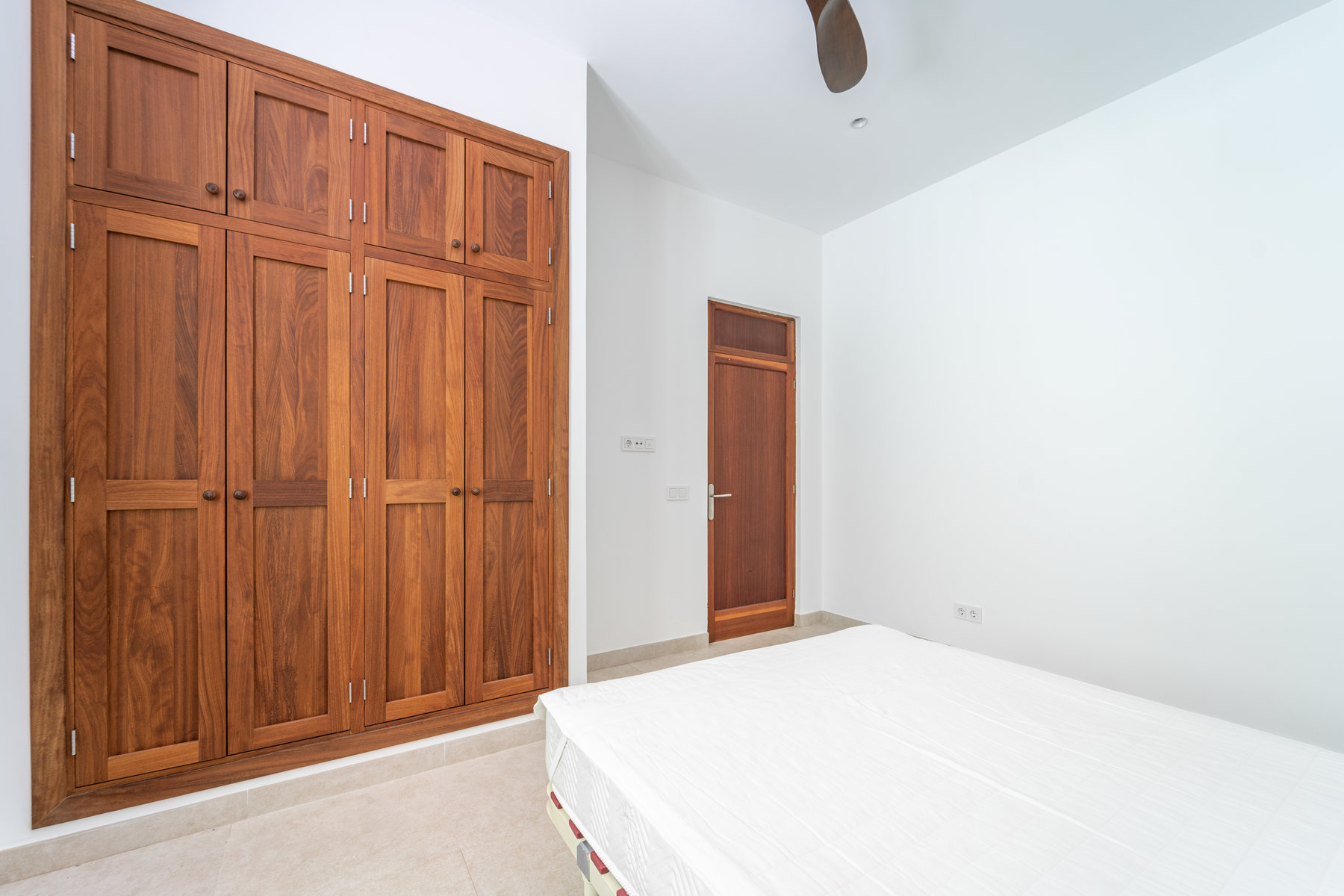1427-Beautiful-new-house-to-rent-in-Ses-Salines.5.jpg Fully Renovated Village House With Patio to Rent in Ses Salines
