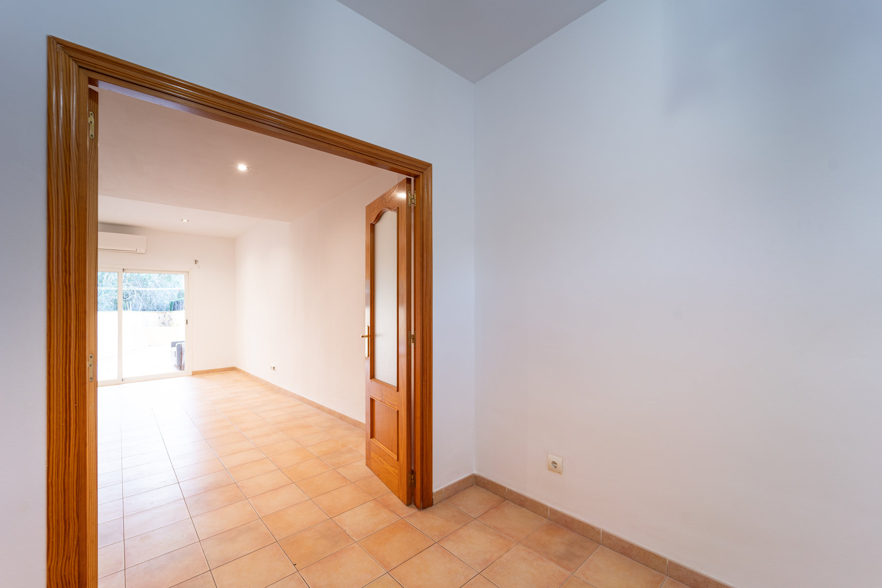 House for Rent in Ses Salines with Terrace & Balcony