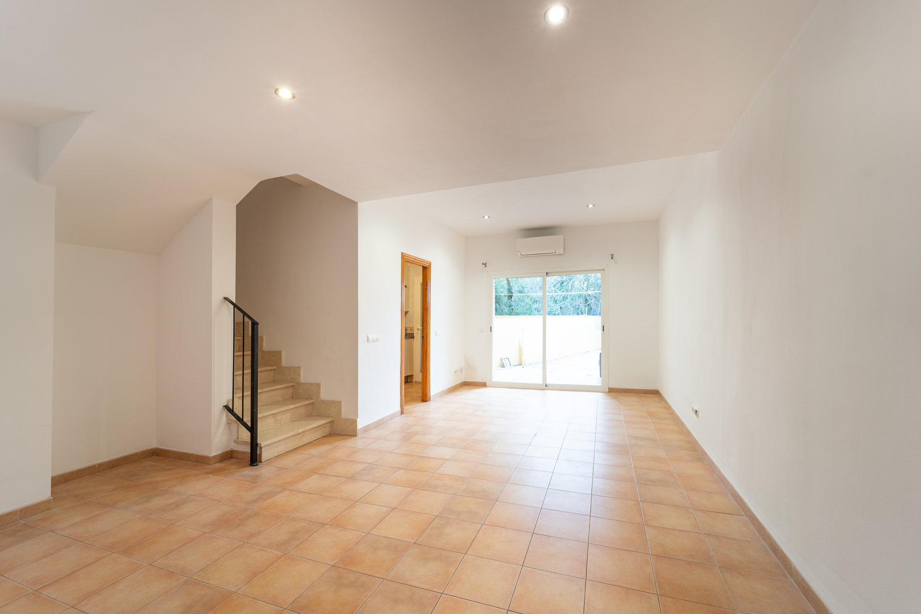 House for Rent in Ses Salines with Terrace & Balcony