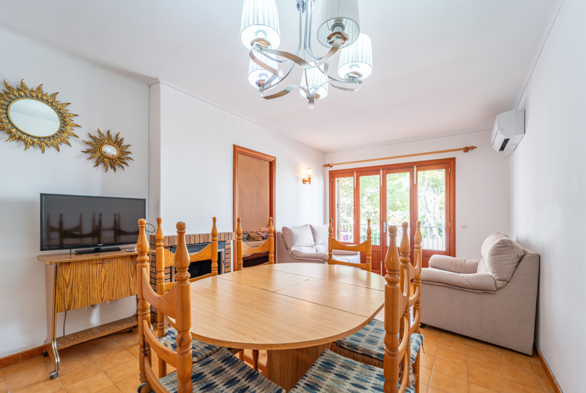 Möblierte Wohnung mit großer Terrasse, 300 m vom Meer, Colonia de Sant Jordi