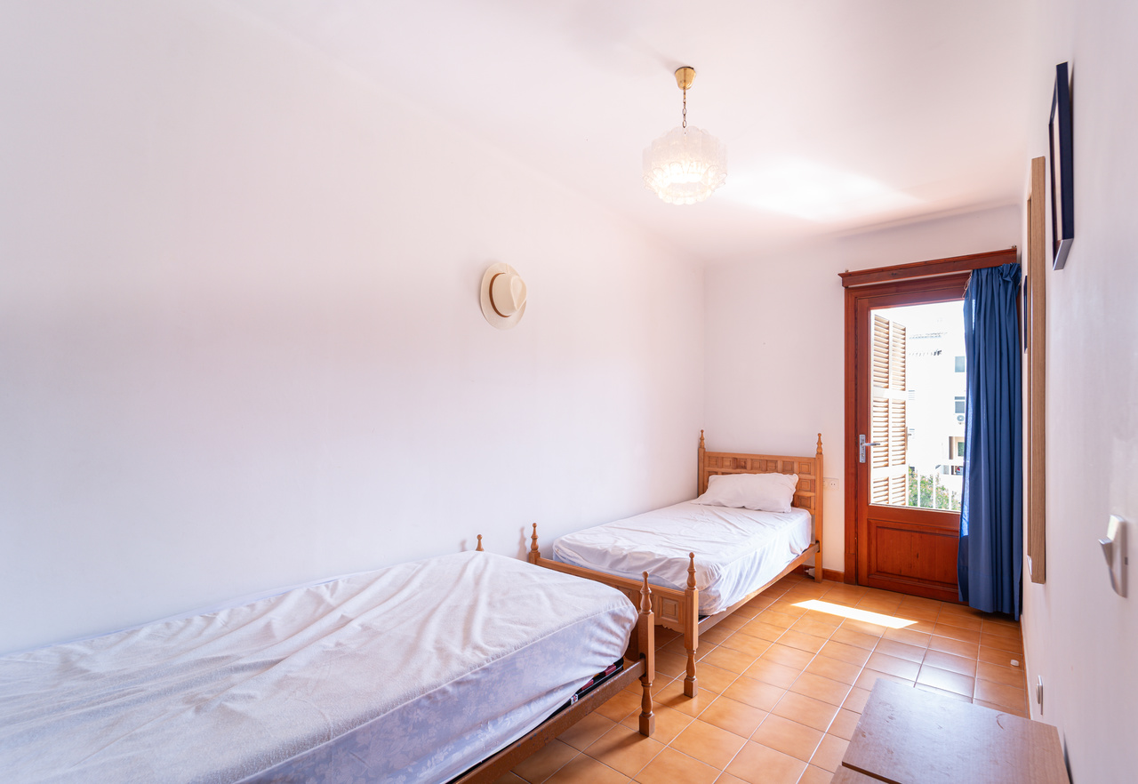 1455-Spacious-and-furnished-apartment-with-terrace-in-Colonia-Sant-Jordi-08.jpg Möblierte Wohnung mit großer Terrasse, 300 m vom Meer, Colonia de Sant Jordi