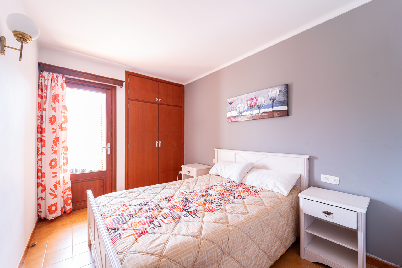 1455-Spacious-and-furnished-apartment-with-terrace-in-Colonia-Sant-Jordi-12.jpg Möblierte Wohnung mit großer Terrasse, 300 m vom Meer, Colonia de Sant Jordi
