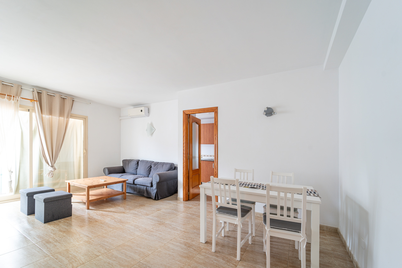 Möblierte Wohnung zur Miete in Campos mit Balkon & Klimaanlage