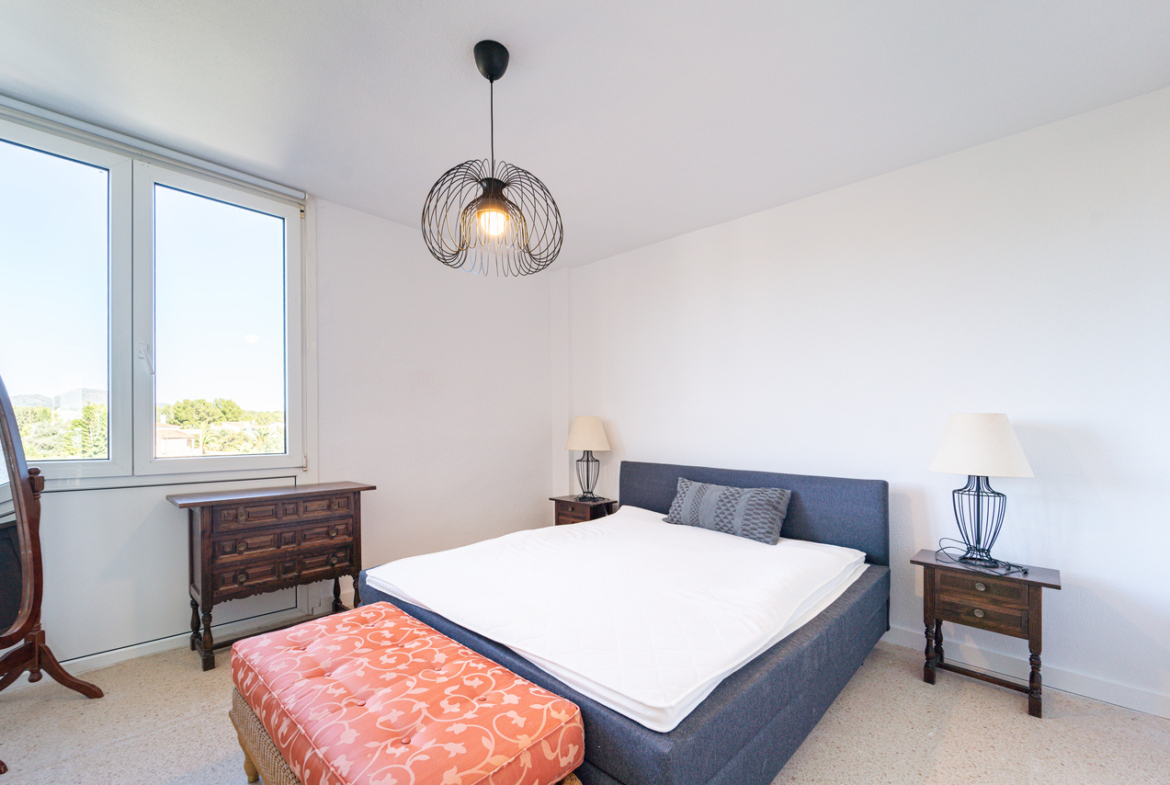 Apartamento en alquiler con terraza y vistas al mar en Calas de Mallorca
