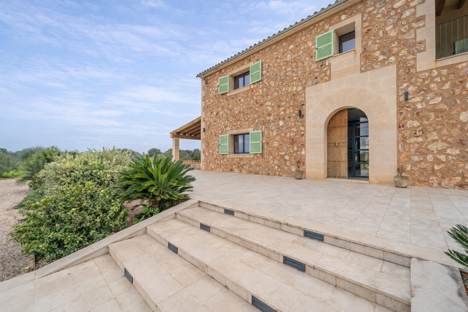 1499-Luxury-villa-to-rent-in-Ses-Salines-02.png Luxus-Landhaus zur Miete in Ses Salines, Mallorca