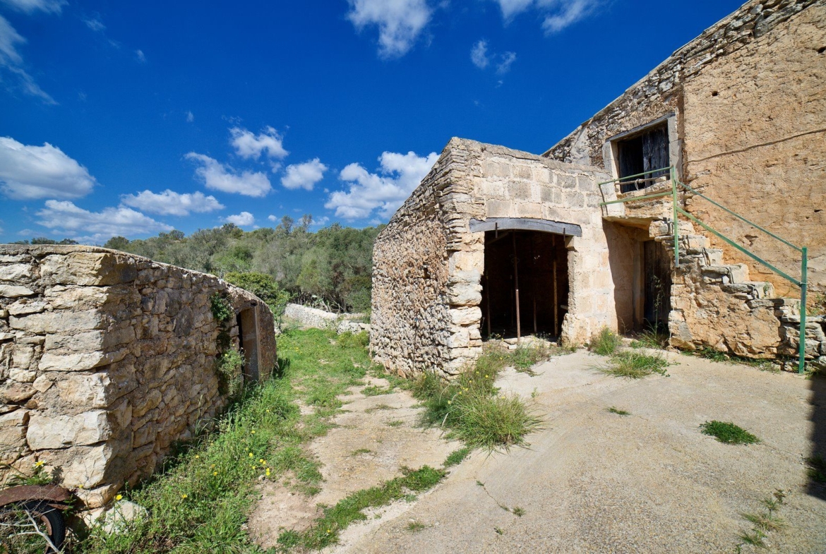 Centuries-Old Stone Farmhouse for Sale Near Es Carritxó, Felanitx