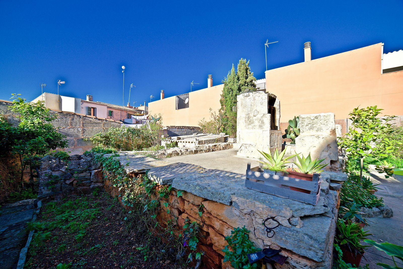 Casa de pueblo con jardín y garaje en Ses Salines