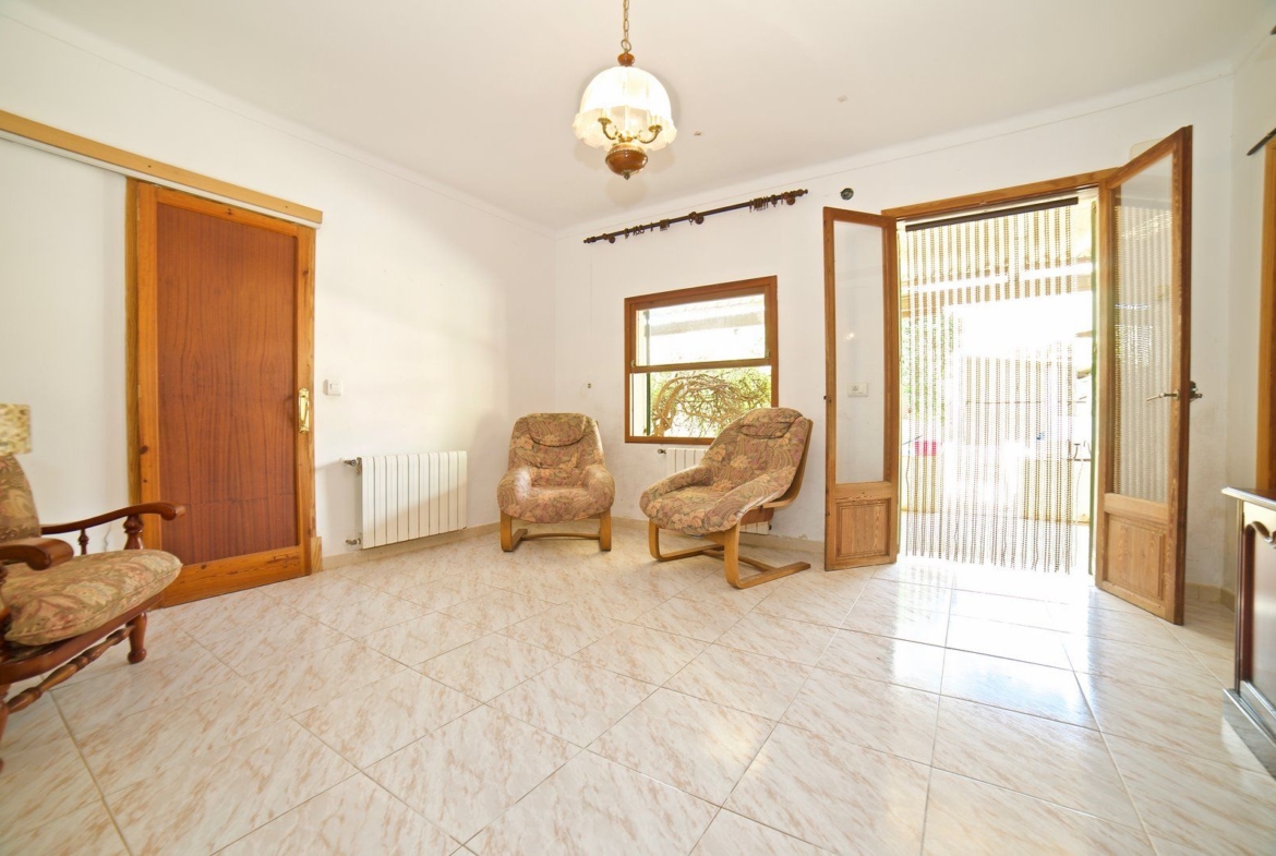 Ground-Floor Apartment with Large Terrace for Rent, Ses Salines