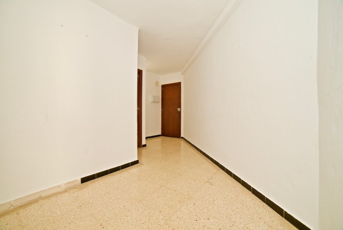 Piso con terraza junto al puerto en Colonia de Sant Jordi
