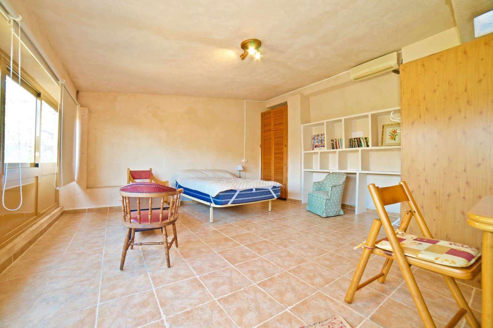 15-1180-Villasyfincasmallorca.jpg Charming Village House for Rent in Ses Salines with Garden