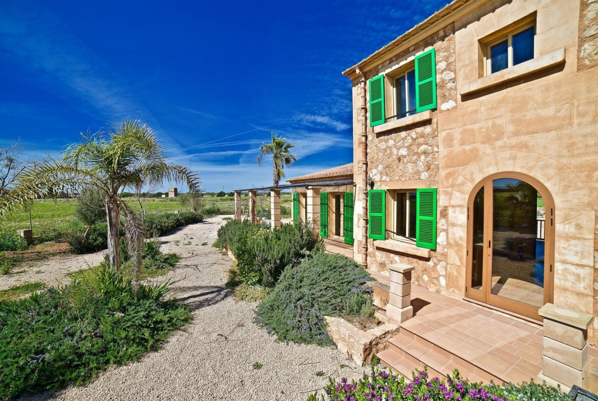 Country House with Pool Near Es Trenc Beach, Campos