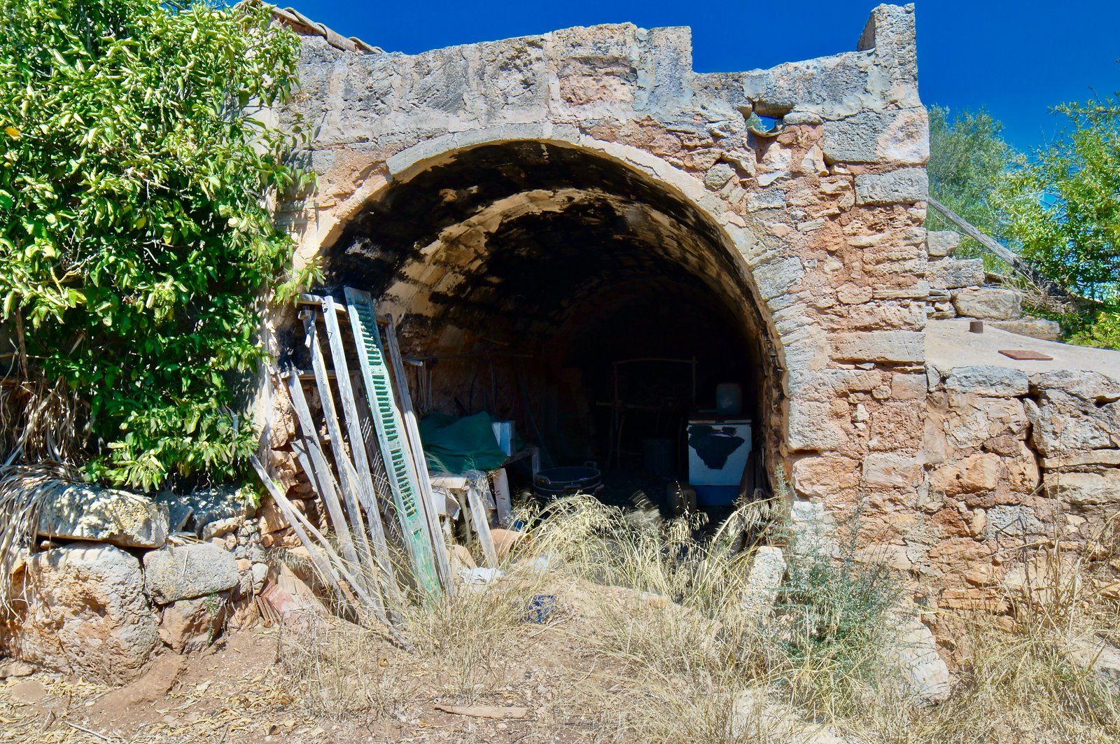 15-959-Villasyfincasmallorca.jpeg Landhaus zum Renovieren in Ses Salines: Finca-Projekt auf Mallorca