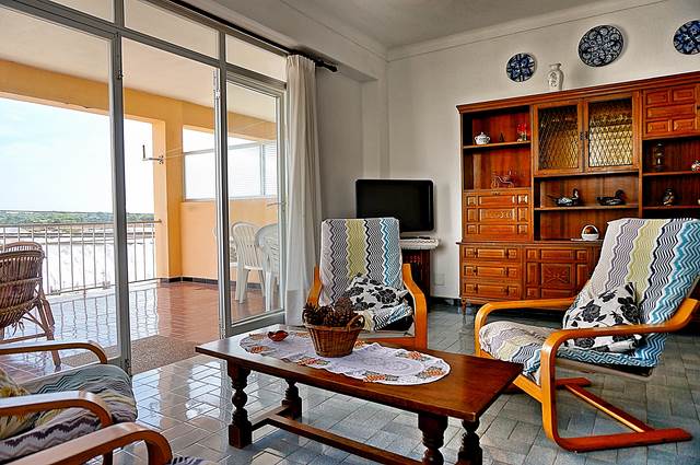 Piso en alquiler con terraza y vistas en Colonia de Sant Jordi
