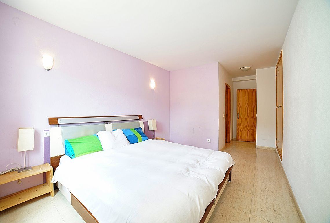 Planta baja con terraza y 3 dormitorios en Colonia de Sant Jordi