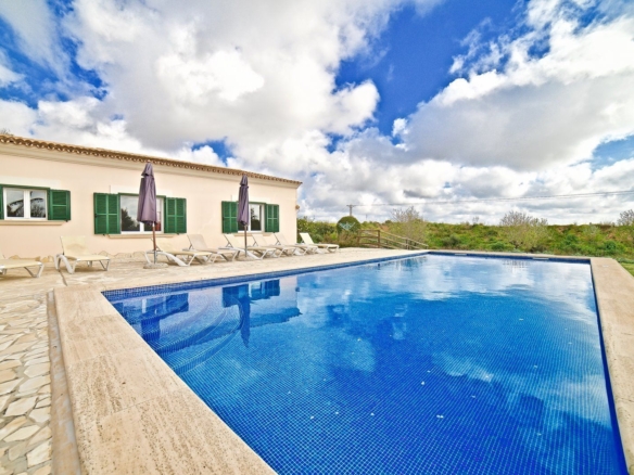 Landhaus mit Pool und Meerblick bei Portocolom, Santanyí