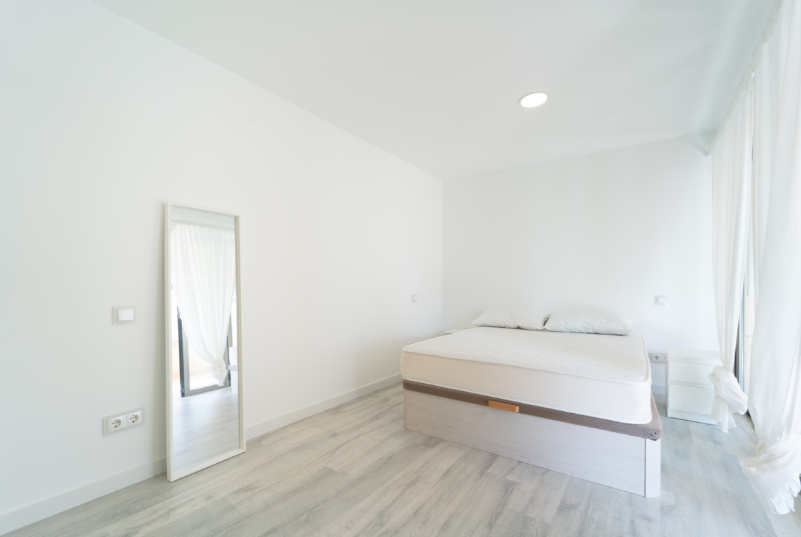 Renovated apartment with large terrace in Colonia de Sant Jordi