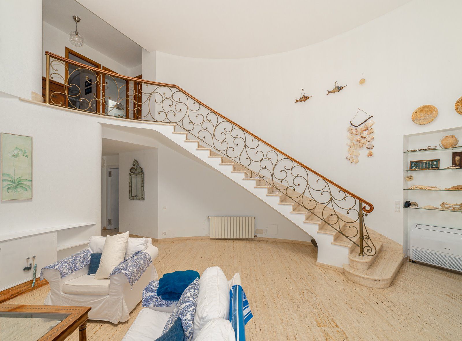 16-1031-Villasyfincasmallorca.jpg Villa en primera línea de mar en Sa Rápita, Campos