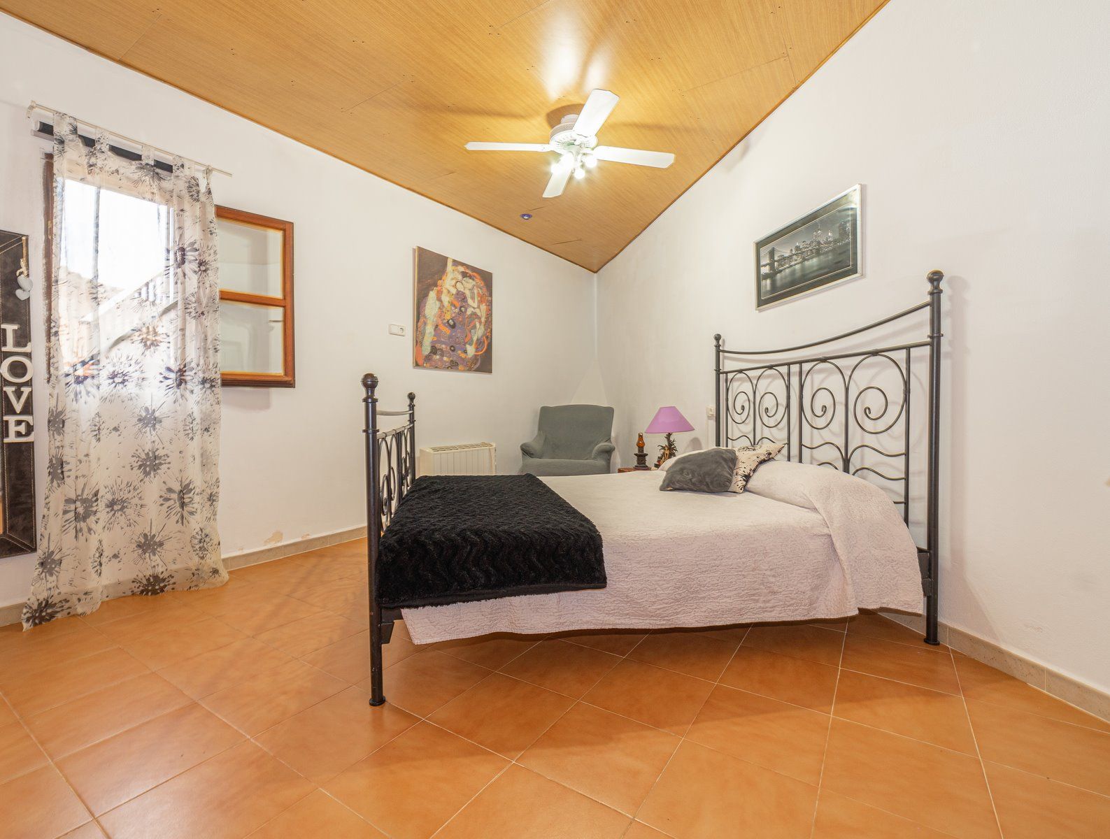 16-1214-Villasyfincasmallorca.jpg Dorfhaus mit Patio in Ses Salines, 5 Schlafzimmer, 216 m²