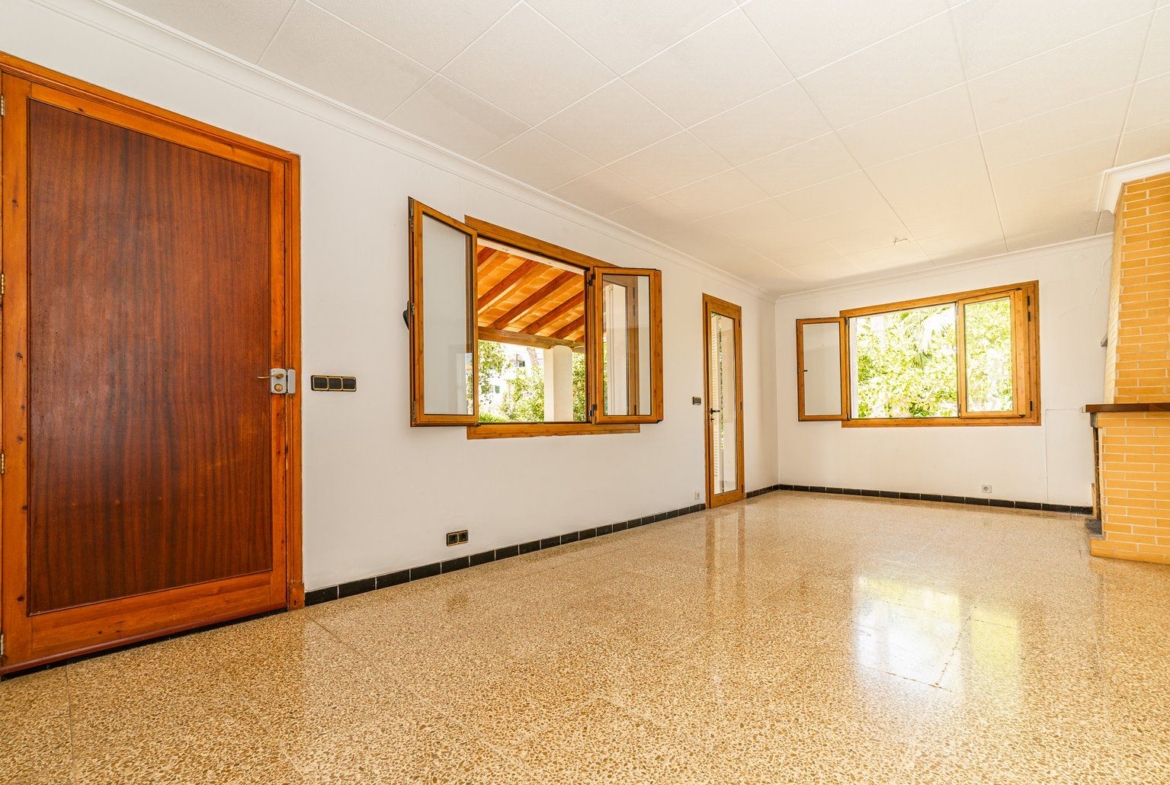 Private Villa with Pool & Garden in Portopetro, Mallorca