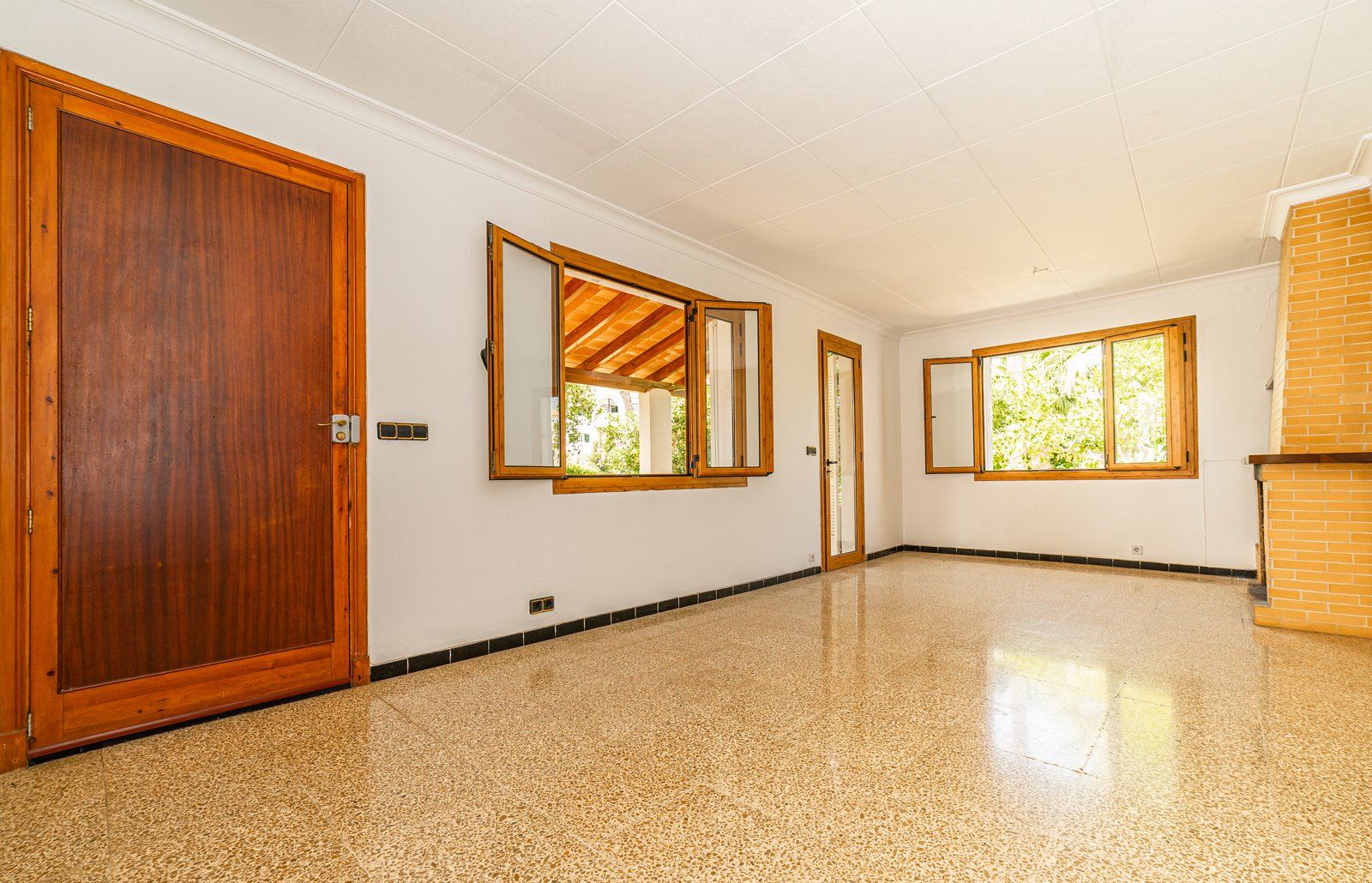 16-1218-Villasyfincasmallorca.jpg Private Villa with Pool & Garden in Portopetro, Mallorca